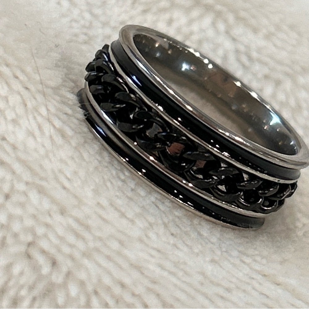 Men's Fidget Ring, helps with anxiety. Brand new size 7